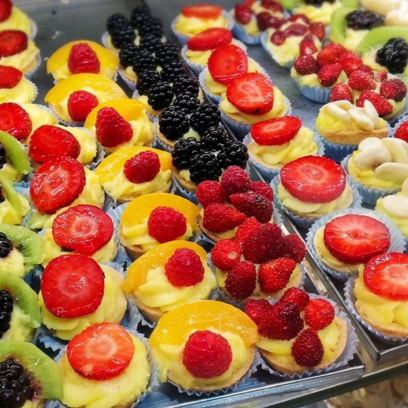 cestini di crema e frutta